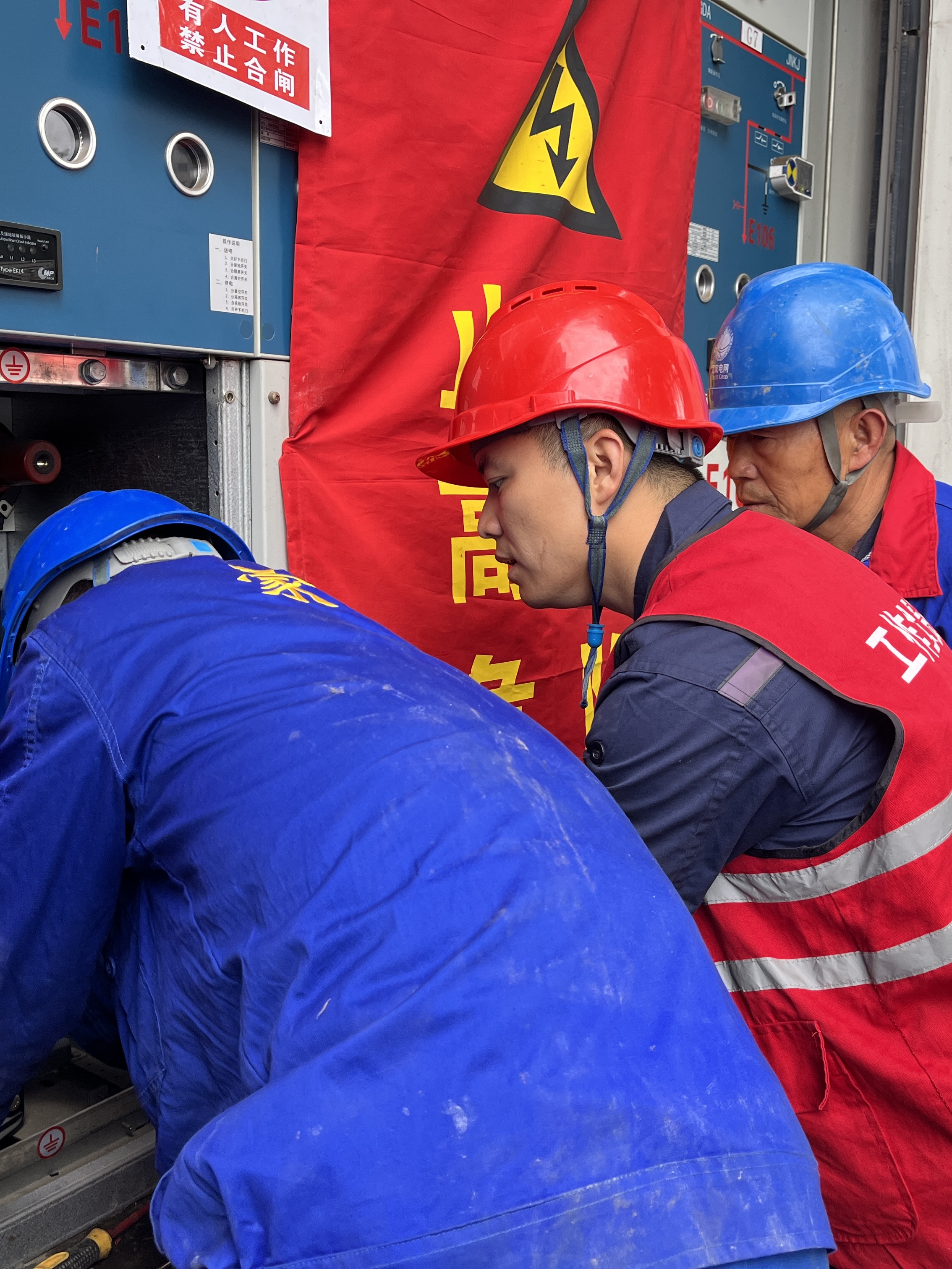 豪佳配网工程团队:服务冬季保供一线 